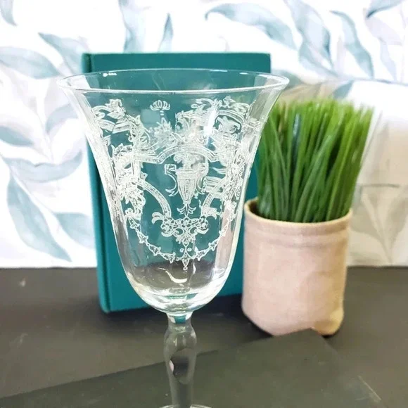 4 Morgantown Glass Co's Virginia Cordial Etched in Clear Wine/Water Glasses - Picture 2 of 16